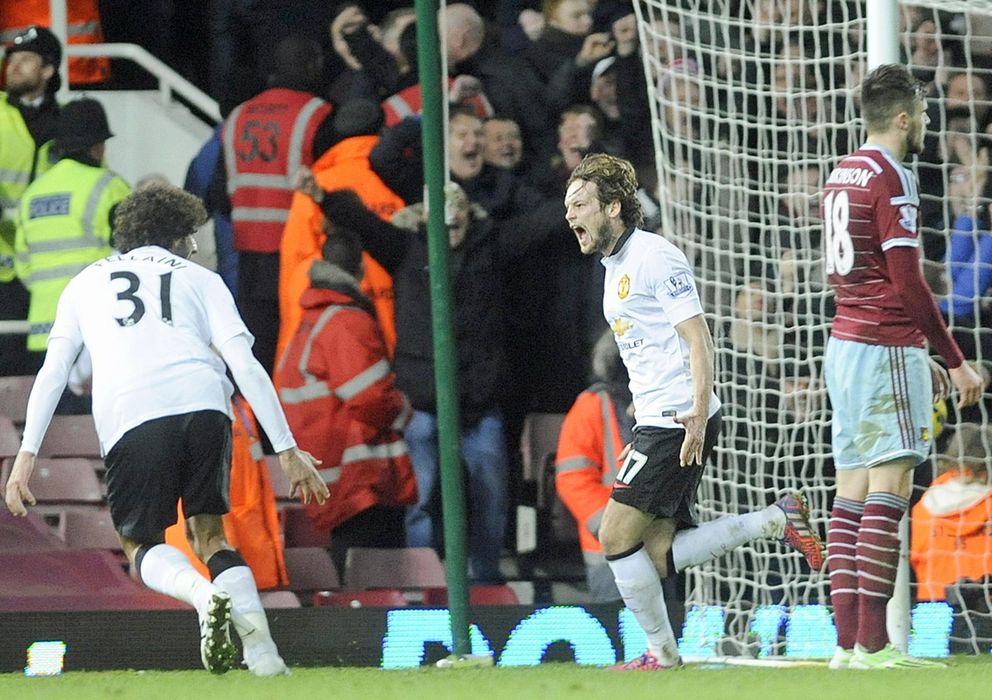 Foto: Daley Blind celebra el gol que dio un punto al United (EFE).