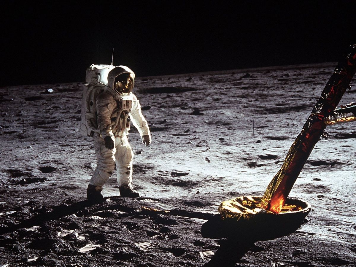 Foto: El astronauta Buzz Aldrin, mientras camina sobre la superficie de la Luna en 1969. Foto: NASA