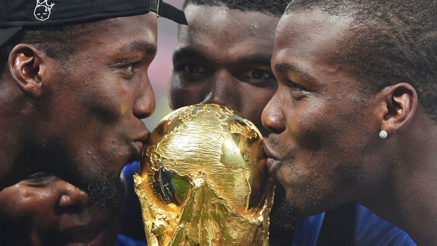 Los jugadores franceses celebran su victoria en el Mundial de Rusia. (EFE)