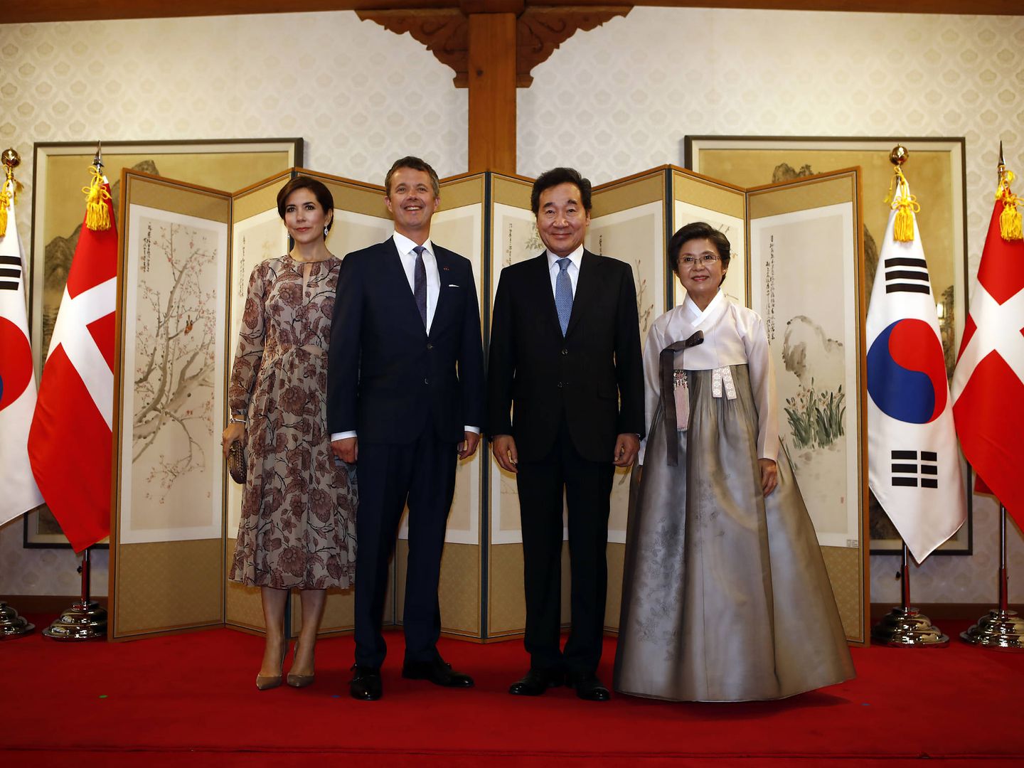 Federico y Mary de Dinamarca con el primer ministro de Corea del Sur y su esposa. (Getty)