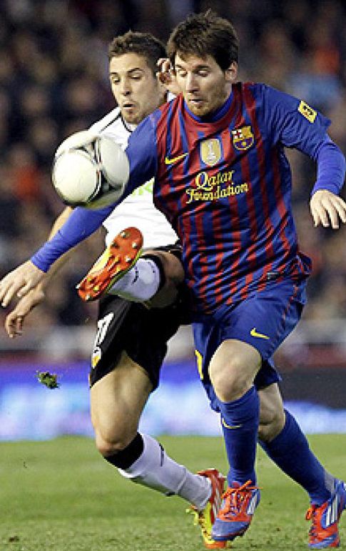 Foto: Sin Iniesta y Xavi, Leo Messi es un genio triste