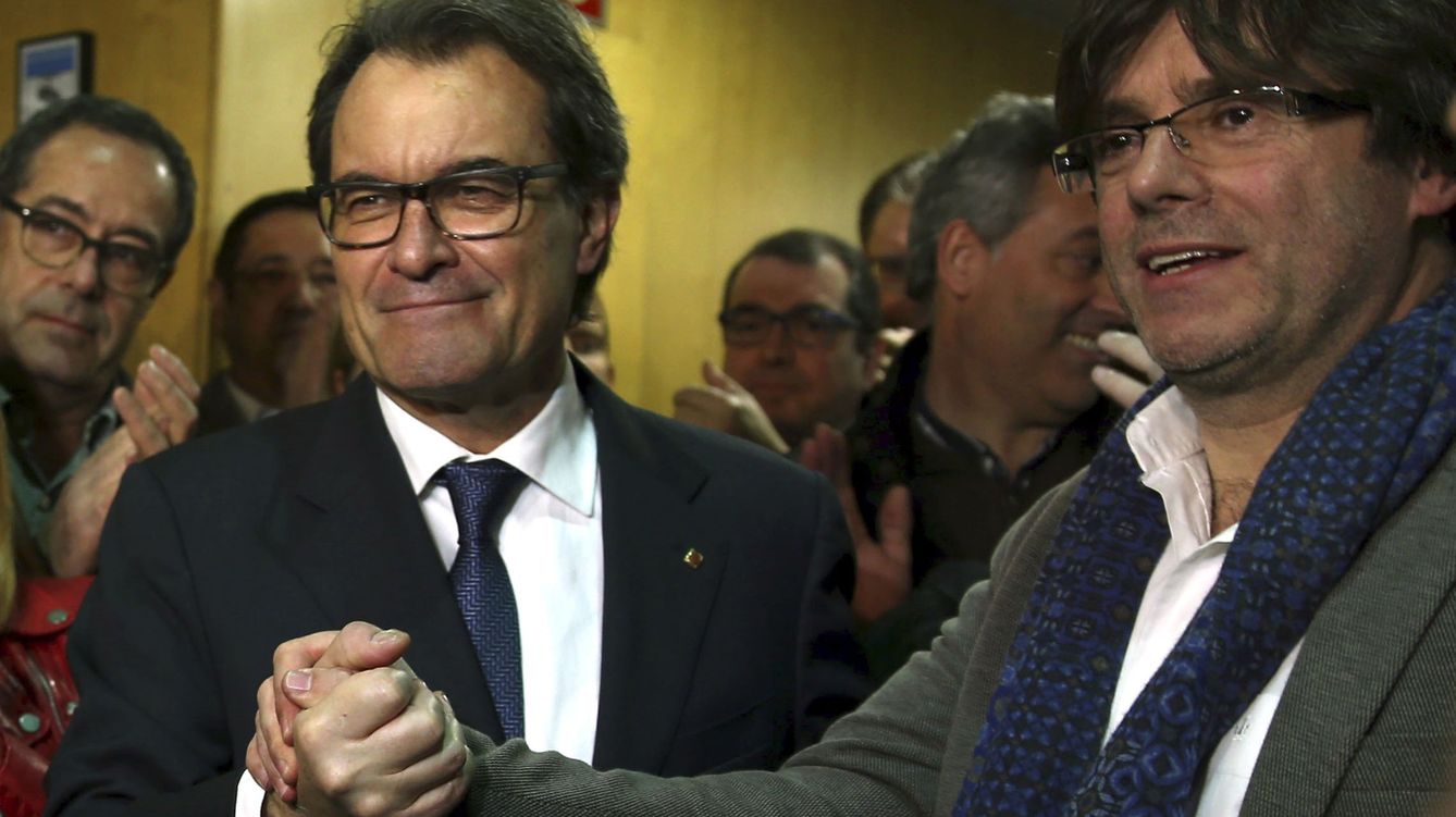 Foto: Artur Mas y Carles Puigdemont. (EFE)