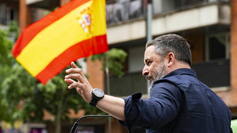 Foto de Carta de Abascal al PP: ofrece un frente común contra el golpe del PSOE