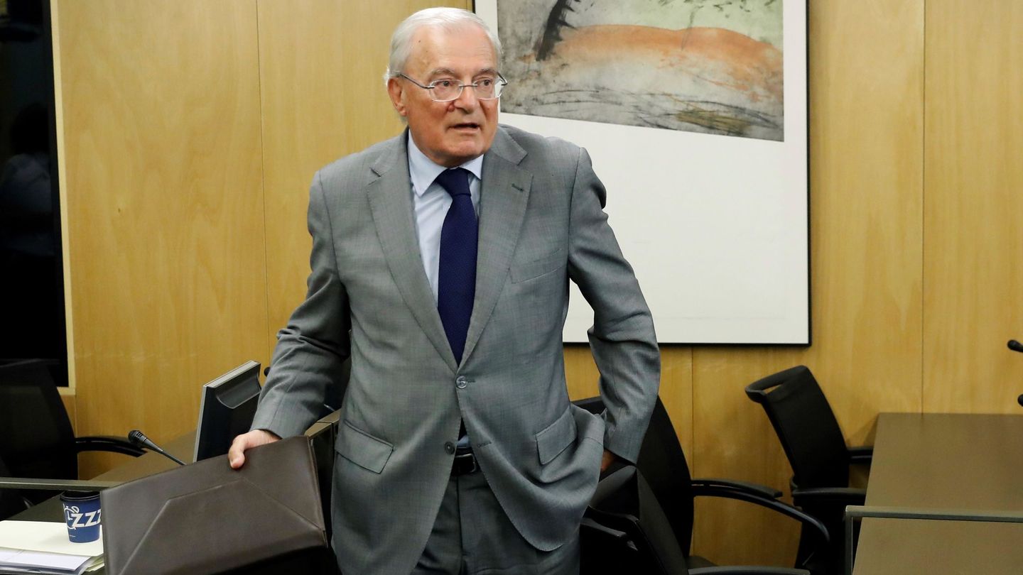 Manuel Azuaga, presidente de Unicaja Banco. (EFE/Juan Carlos Hidalgo)