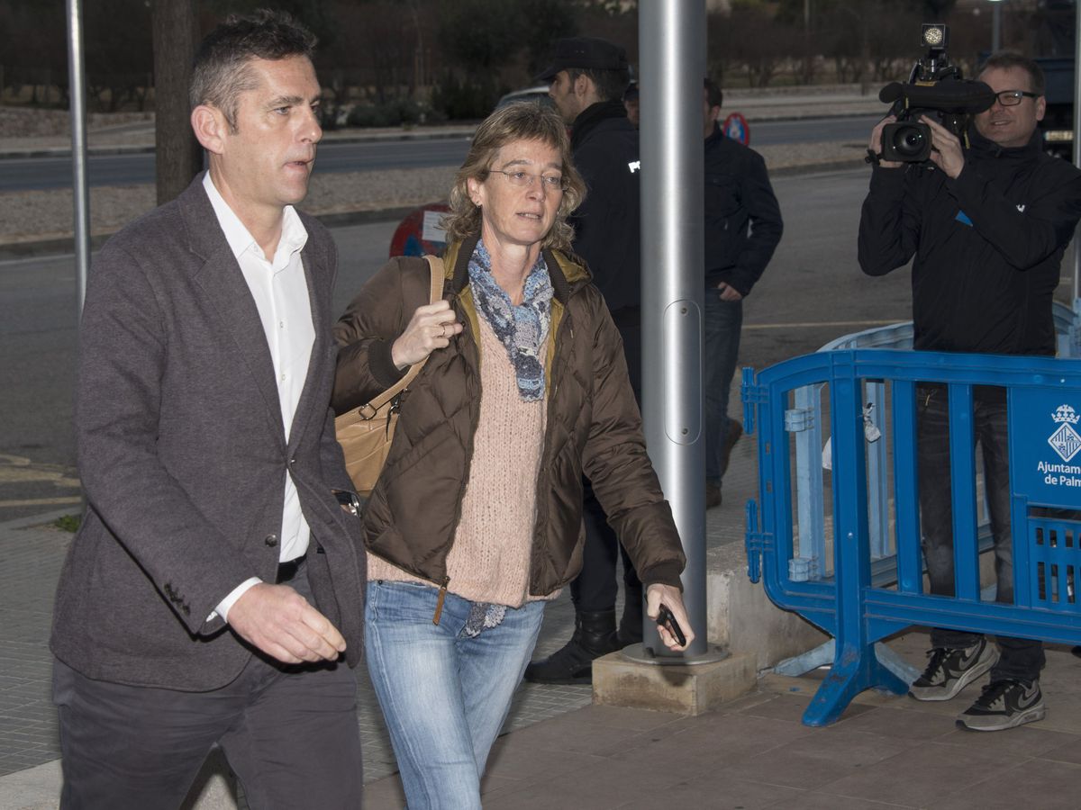 Foto: Mikel y Lucía Urdangarin, en el juicio a Iñaki. (EFE/Cati Cladera)