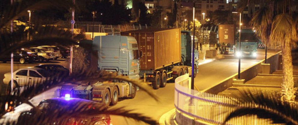 Foto: El BCE envía 5.000 millones a Chipre en camiones custodiados por la Policía