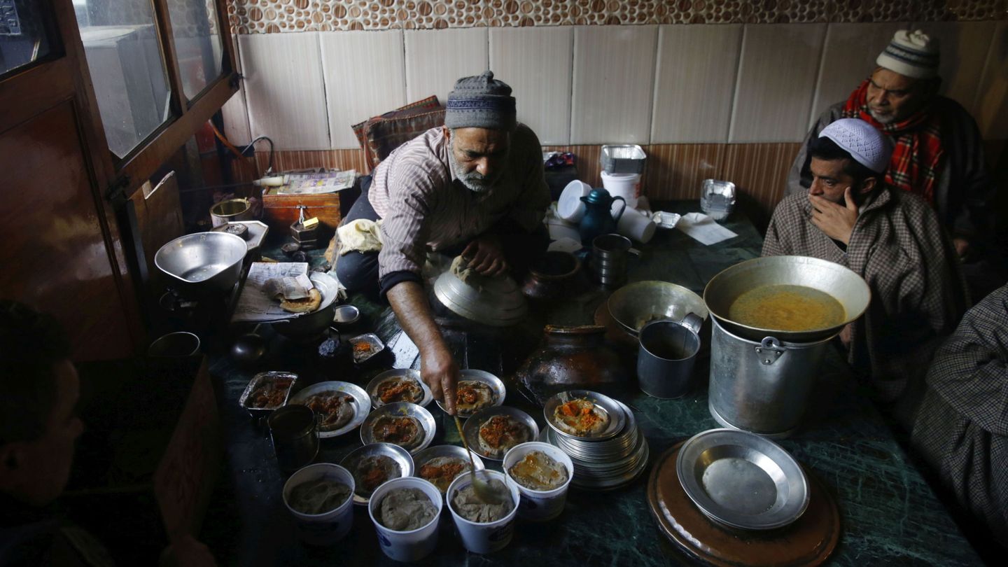 Shikhar Shah asegura que no hay nada mejor que la comida casera (EFE EPA/Farooq Khan)