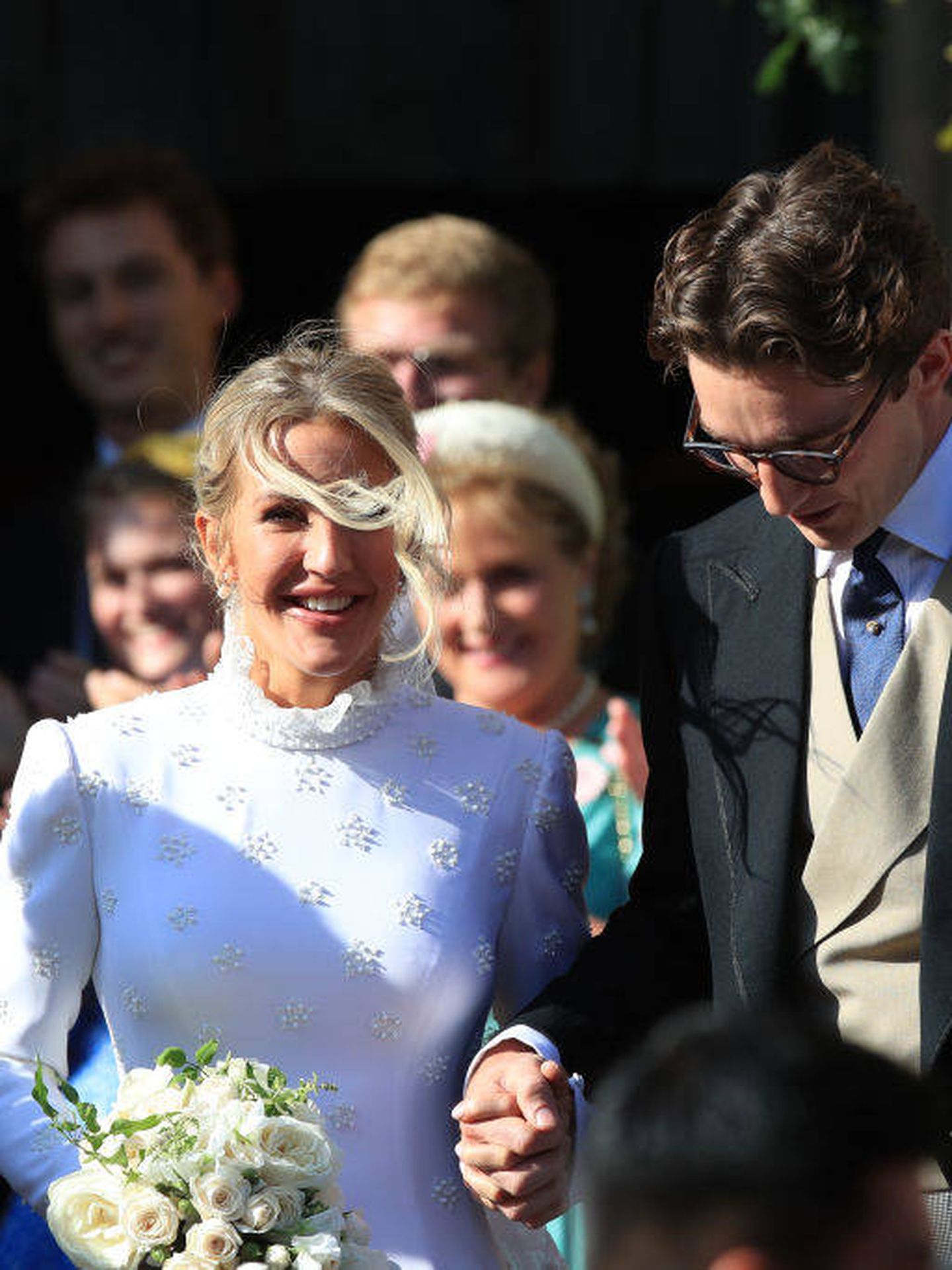 Ellie Goulding y Caspar Jopling abandonan la catedral de Nueva York tras su boda. (Getty Images)