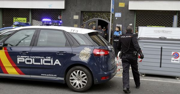 Foto: Detenido por exigir sexo a una mujer a cambio de un trabajo falso en un bar de Salamanca. (Efe)