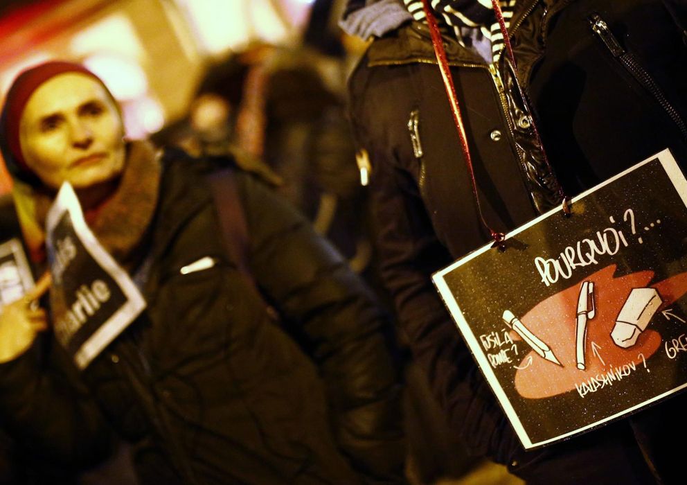 Foto: Concentración en tributo a las víctimas del ataque contra el semanario 'Charlie Hebdo' en Fráncfort, Alemania (Reuters)