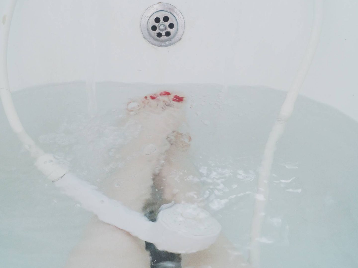 Date un baño de agua caliente gracias a un termo eléctrico (Foto: Unsplash)