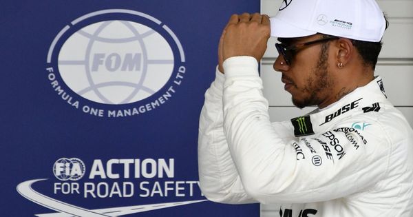 Foto: Nunca nadie ha ido tan rápido en Suzuka como Lewis Hamilton este sábado. (EFE)