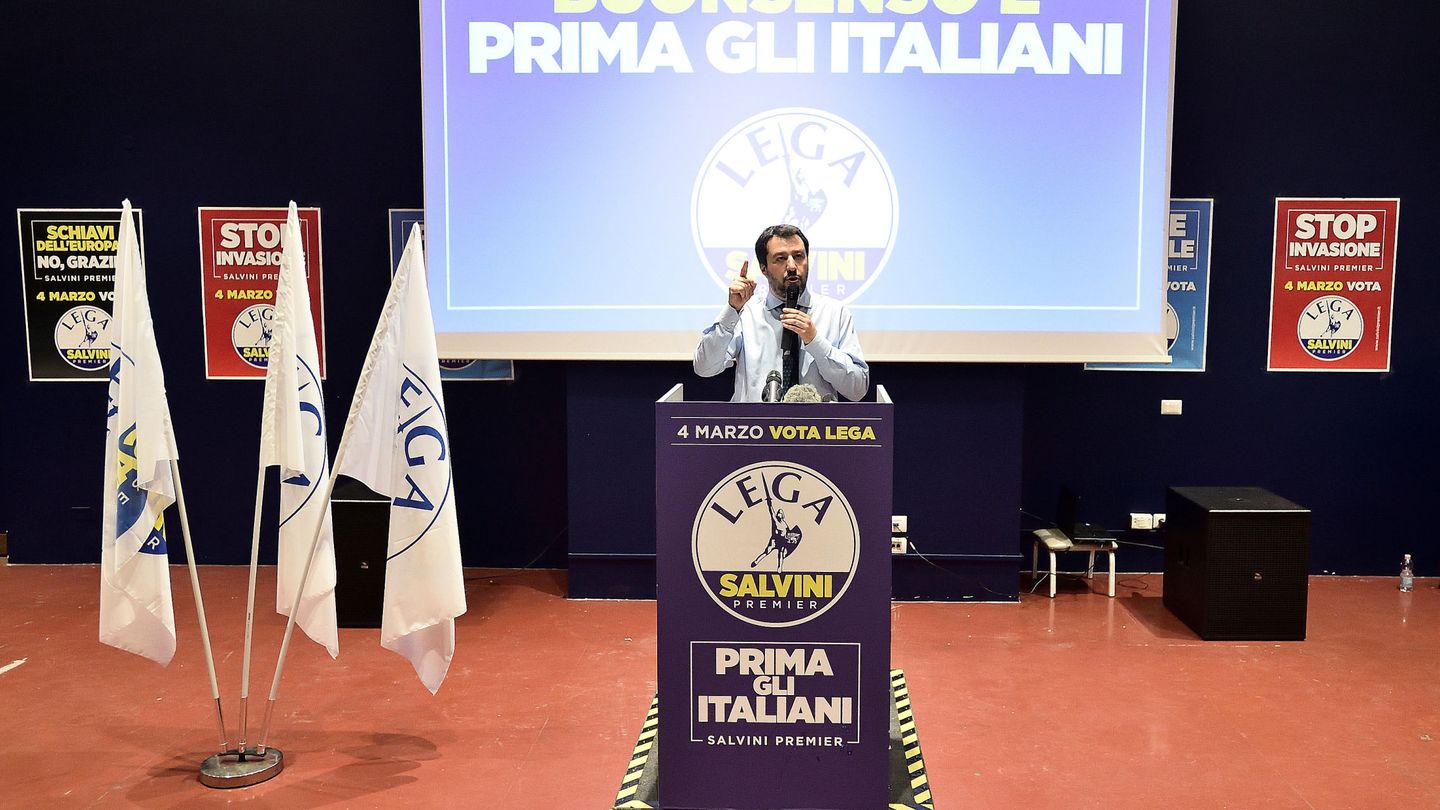 El líder de la Liga, Matteo Salvini, en el último mitin antes de los comicios, en Roma, el 2 de marzo de 2018. (Reuters) 
