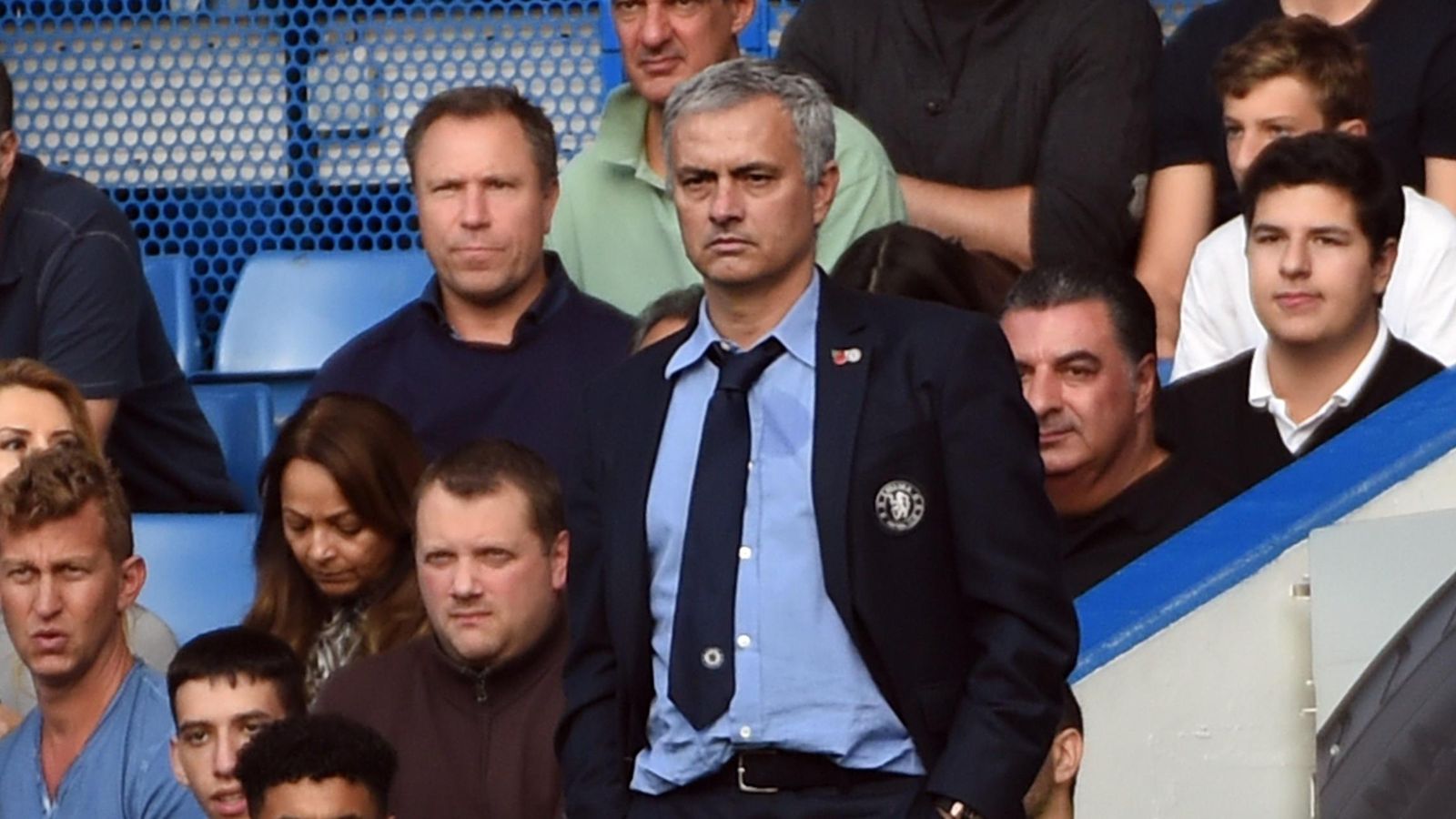Foto: Mourinho durante el partido (Efe).