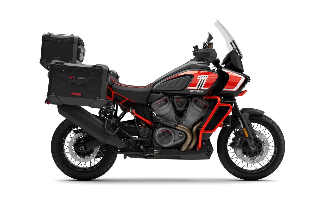 Otra de las novedades en la gama 2024 es la Harley-Davidson CVO PanAmerican 1250.