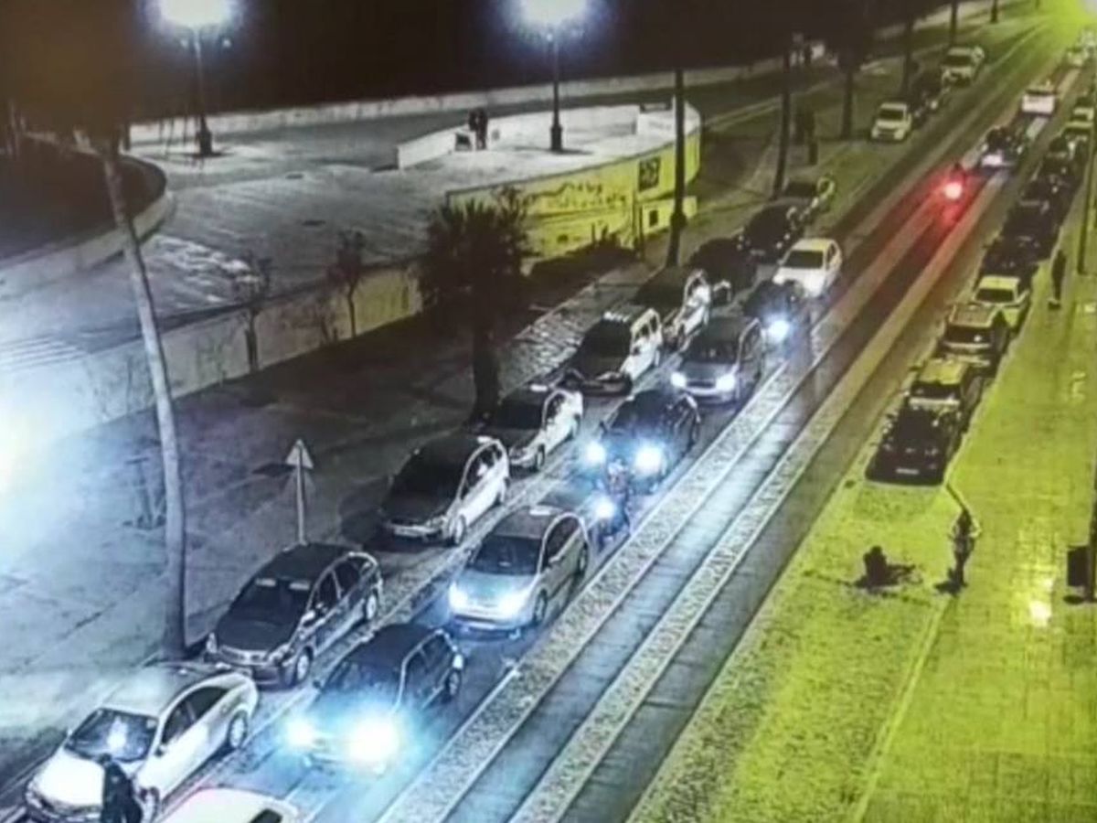 Foto: La Policía Local de Cádiz ha difundido las imágenes del atropello para localizar al conductor