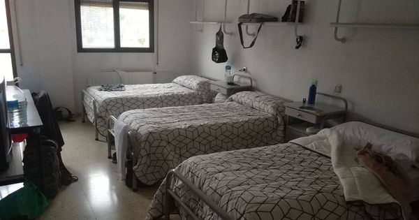 Foto: Imagen de las habitaciones donde pernoctan los guardias civiles. (EC)