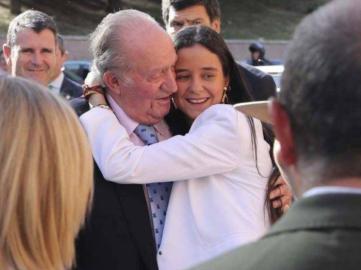 Foto: El rey Juan Carlos con su nieta, Victoria Federica, en una imagen de archivo. (EFE)