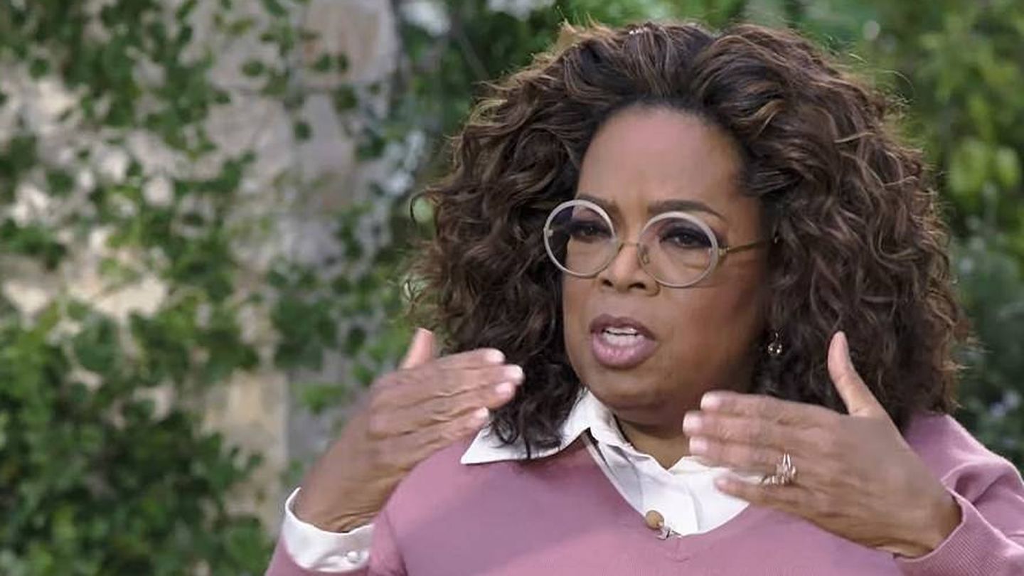Oprah Winfrey, en un avance de la entrevista con los duques. (CBS) 