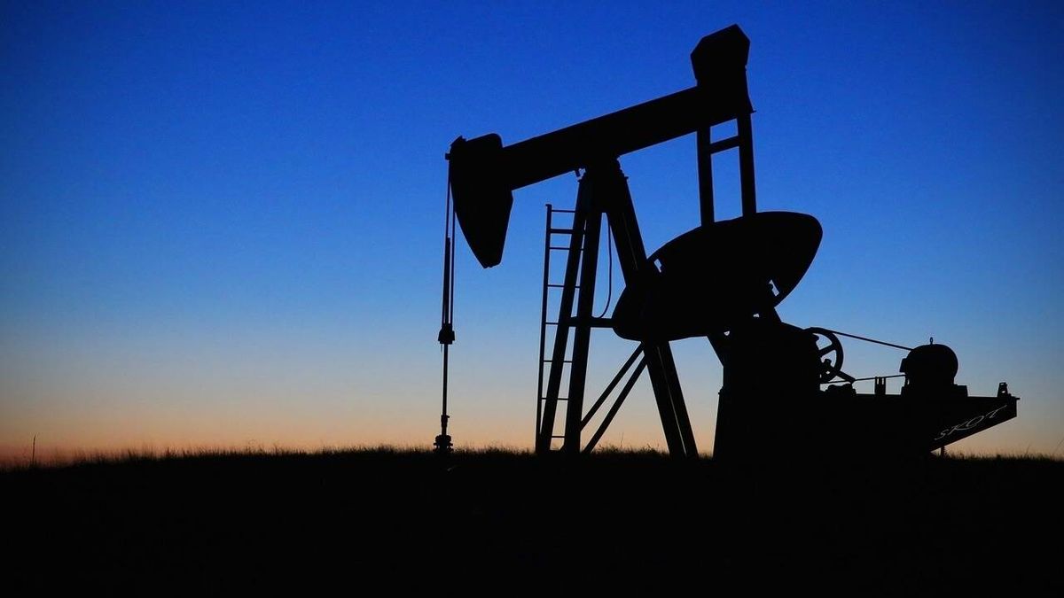 La 'edad de oro' del efectivo de las petroleras pone sobre la mesa posibles fusiones