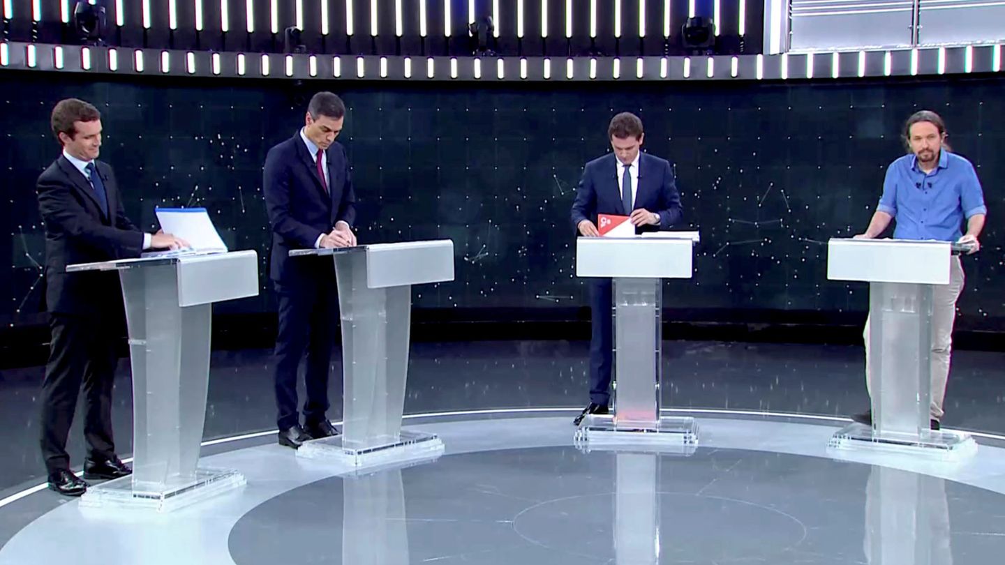 Pablo Casado, Pedro Sánchez, Albert Rivera y Pablo Iglesias, el pasado 22 de abril en el debate de RTVE. (Reuters)