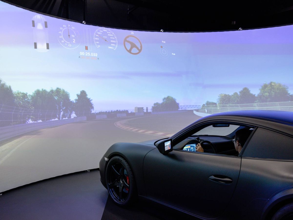 Foto: El trabajo en el simulador comienza con la versión digital del vehículo, proporcionada por las marcas. (Pirelli)