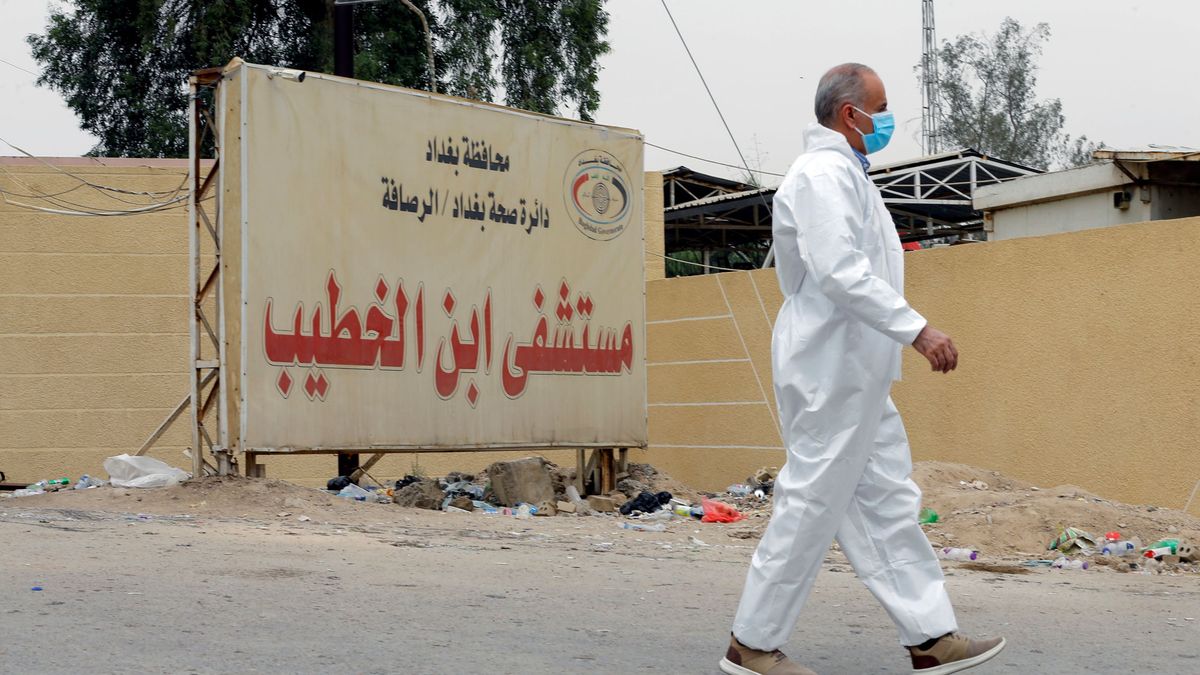 Al menos 92 muertos en un incendio en un ala de aislamiento covid de un hospital iraquí