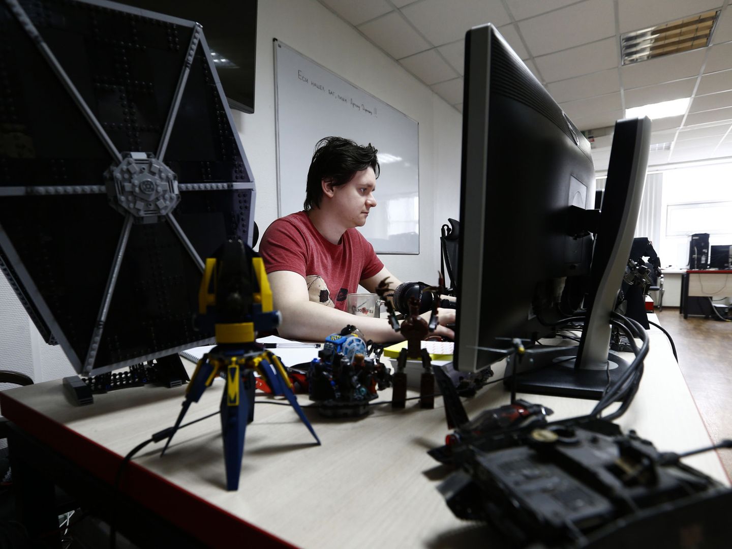 Programador de una empresa de videojuegos en Bielorrusia. (Reuters/Vasily Fedosenko)