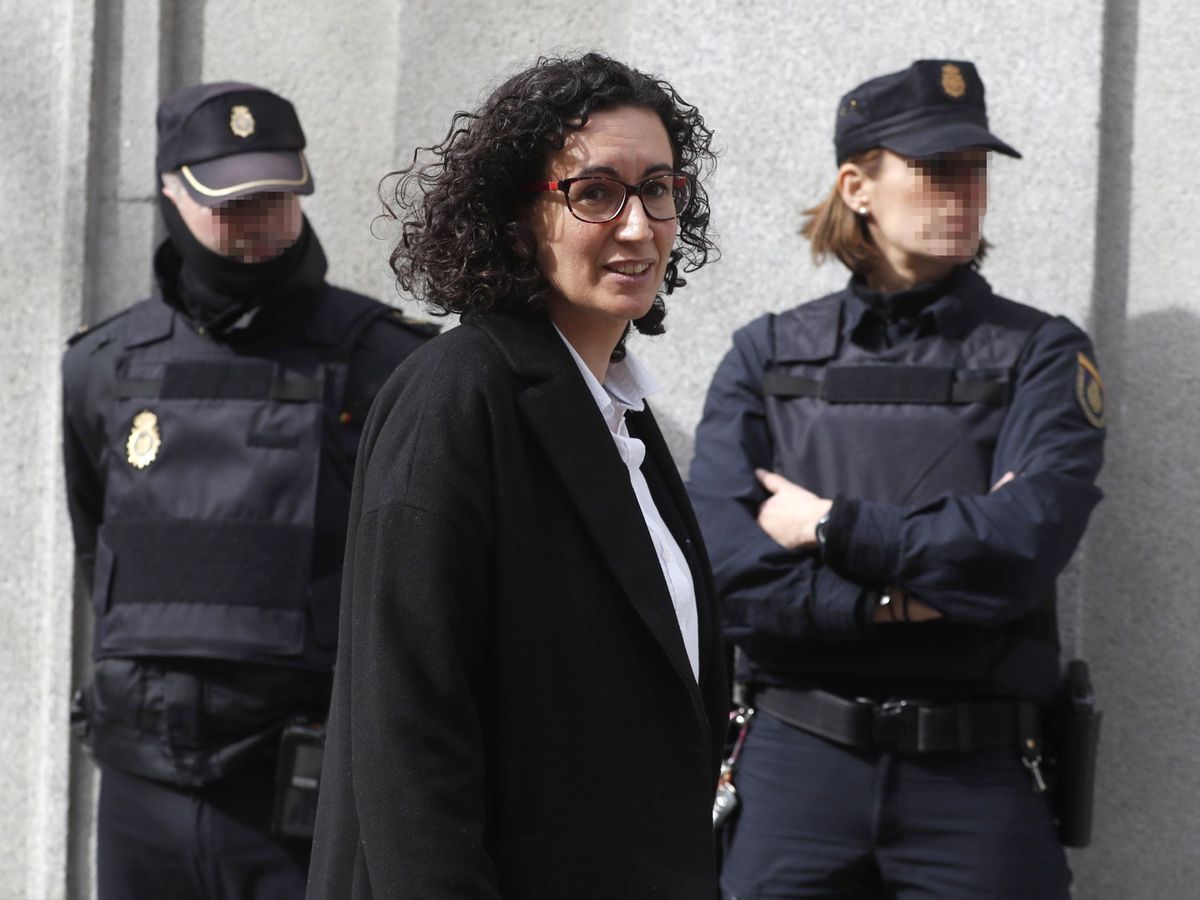 Foto: Fotografía de archivo del 19 de febrero de 2018 de la líder independentista catalana, Marta Rovira. (EFE/Javier Lizón)