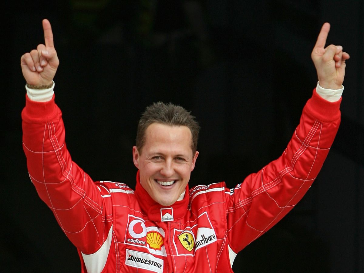 Foto: Schumacher. celebra su victoria en Baréin 2006. (Reuters/Caren Firouz)