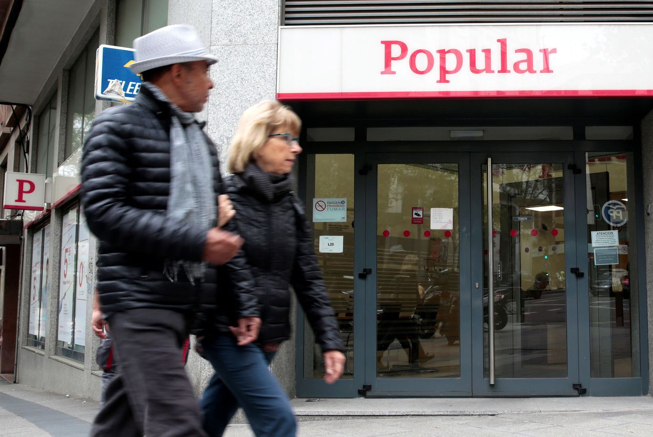 Sucursal de Banco Popular en Madrid. (Reuters)