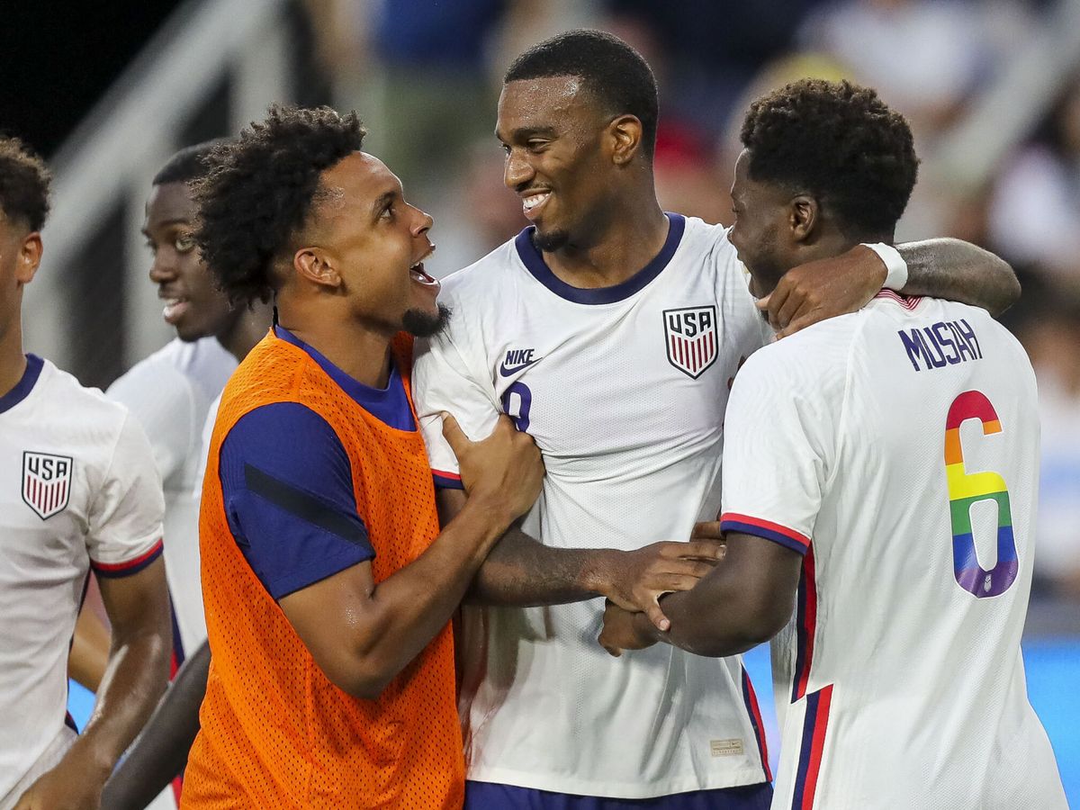 Foto: EEUU celebra un gol en un amistoso. (Katie Stratman/USA TODAY)
