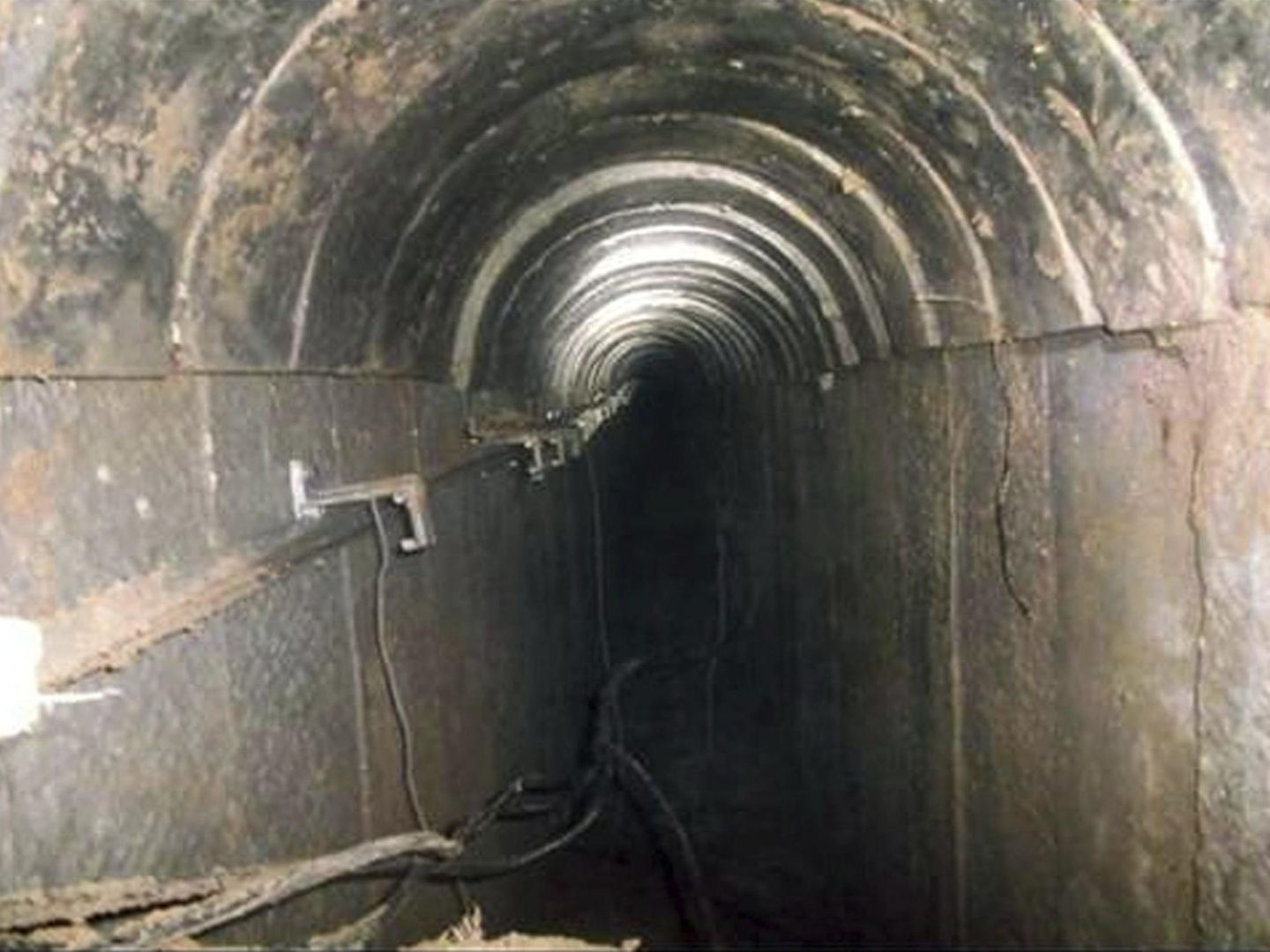 Israel anuncia el hallazgo de un túnel que penetraba su territorio desde gaza