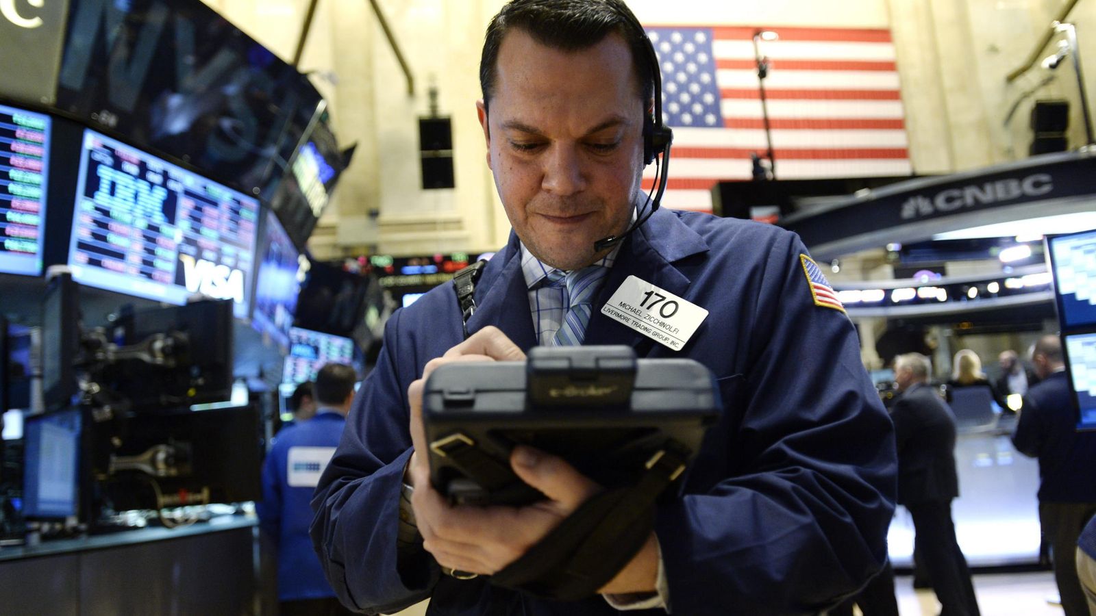 Foto: Corredores trabajan en el parqué de la Bolsa de Valores de Nueva York. (EFE)