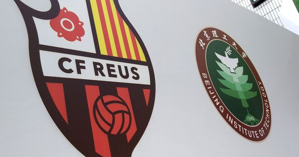 Foto: El Reus ha pasado en unos meses de de Segunda División a Tercera. (EFE)