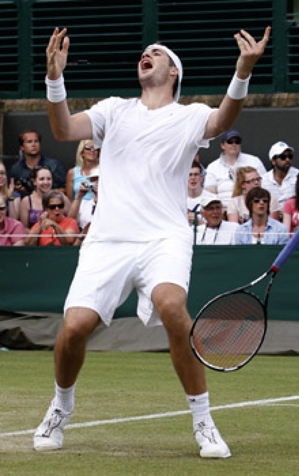 Foto: John Isner gana tras once horas el partido más largo de la historia del tenis