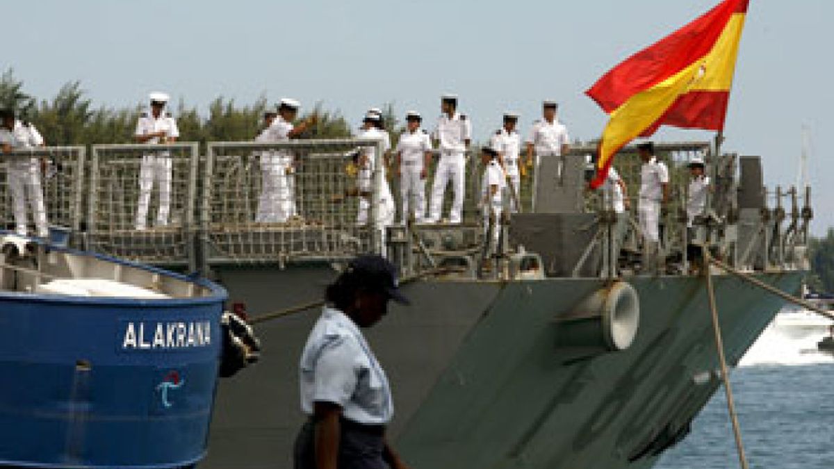 El Estado Mayor de la Defensa niega haber sancionado al teniente de navío de la fragata 'Canarias'