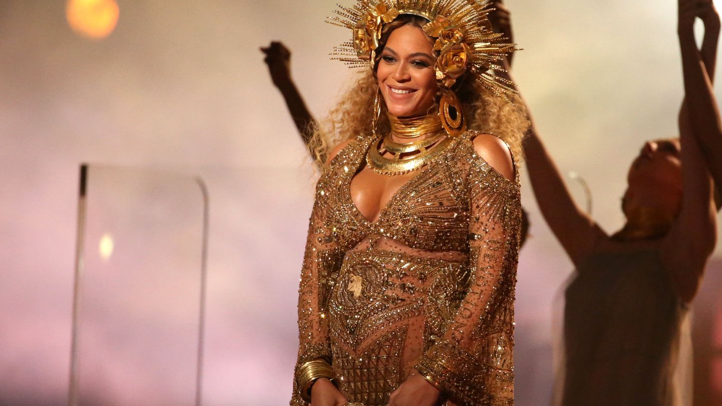 La actuación de Beyoncé en los Grammy dio lugar a muchas teorías Illuminati.