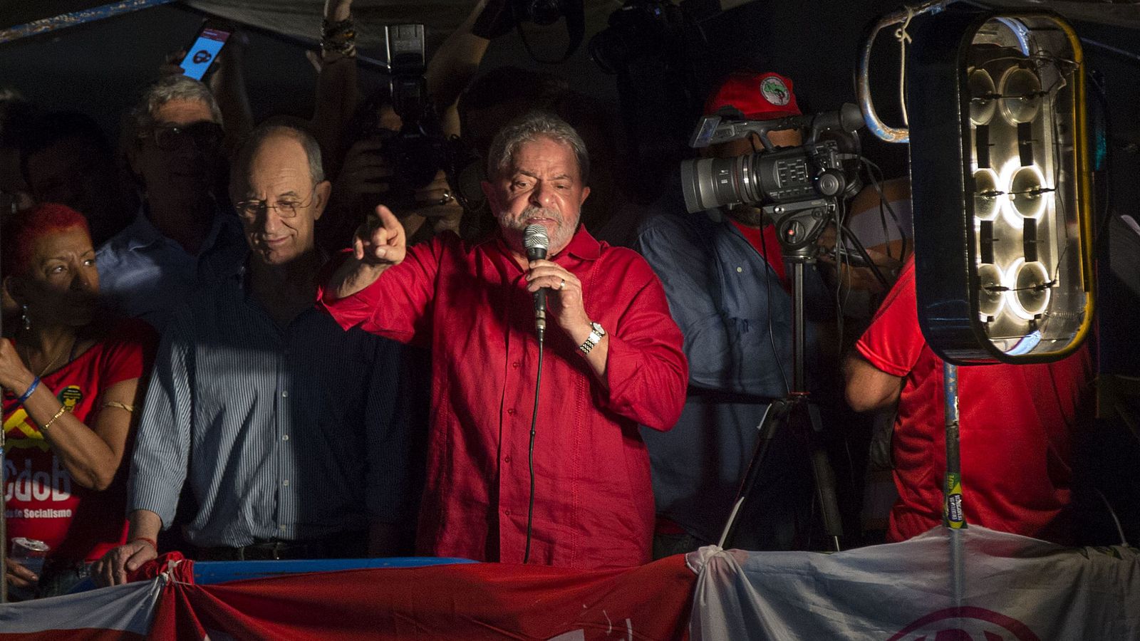 Foto: Lula da Silva en un acto de apoyo a Dilma Rousseff. (EFE)