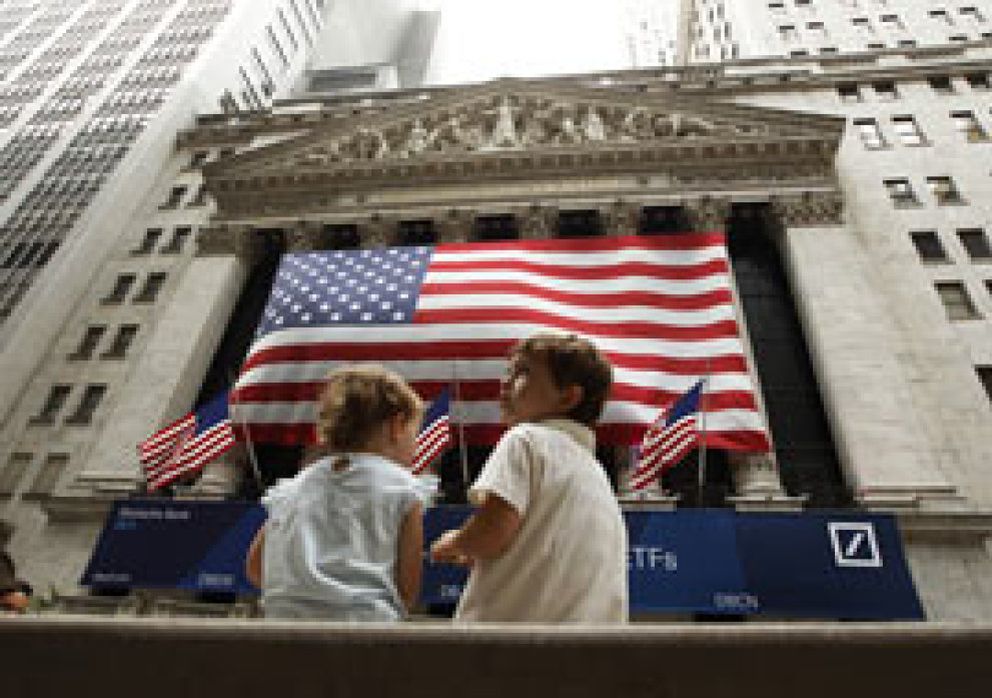 Foto: La resolución de la crisis griega y Bernanke dan aire a Wall Street