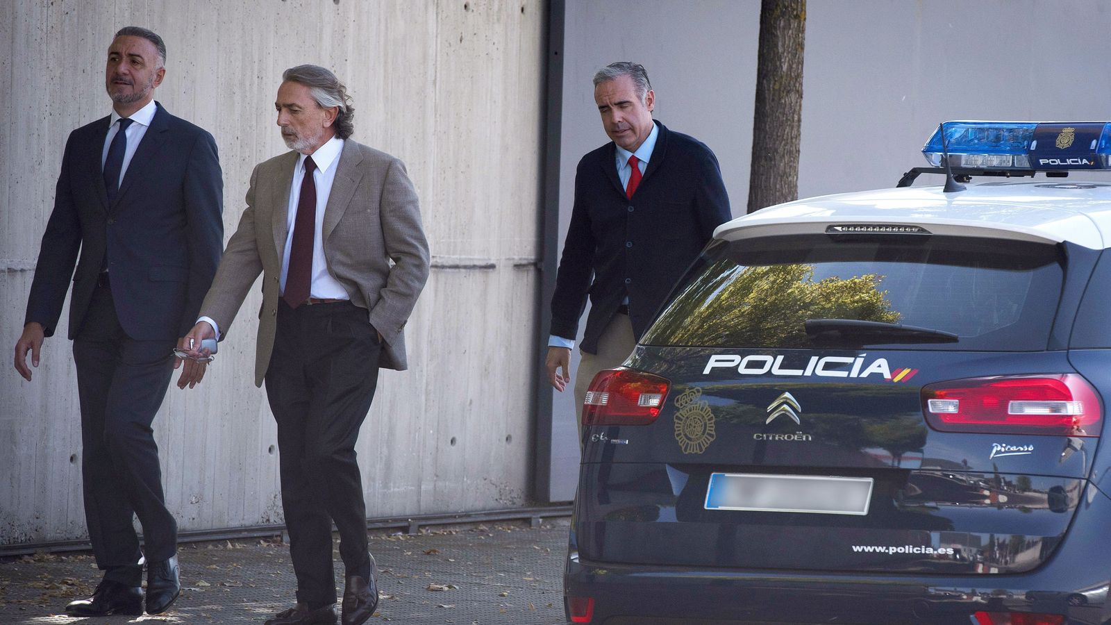 Foto: Francisco Correa llega al juicio con su abogado. (EFE)