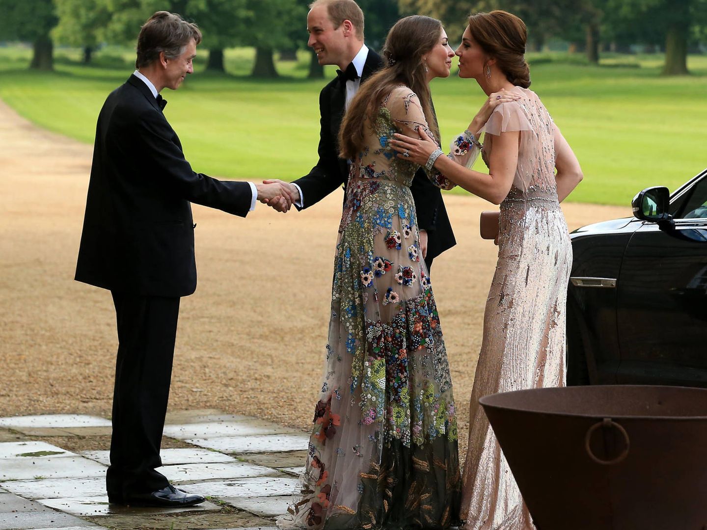 Los duques de Cambridge con Rose y David en 2016. (Getty)