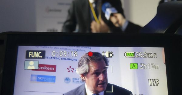 Foto: El presidente de Acciona, José Manuel Entrecanales, durante una entrevista. (EFE)