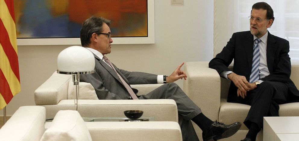 Mariano Rajoy y el presidente de la Generalitat, Artur Mas. (EFE)