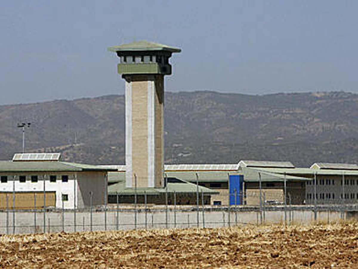Foto: La cárcel de Zuera, en Zaragoza. (EFE)
