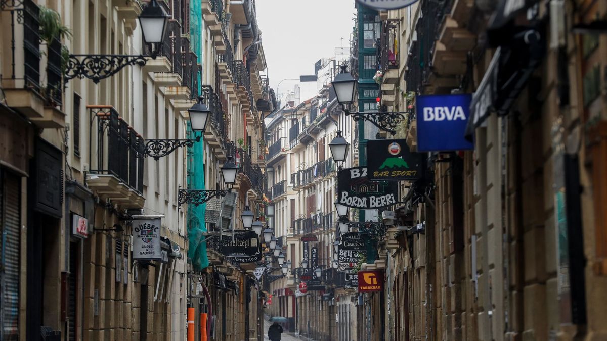 Un TSJ dividido tumba el pasaporte covid en el País Vasco para discotecas y restaurantes
