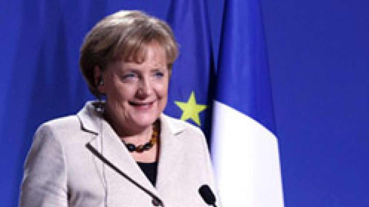 Merkel considera "muy importante" la reforma laboral y dice que la UE "apoya" las medidas de España