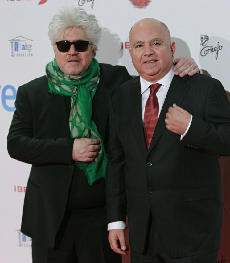 Foto: Pedro Almodóvar y Agustín Almodóvar en los Premios Forqué (EFE)