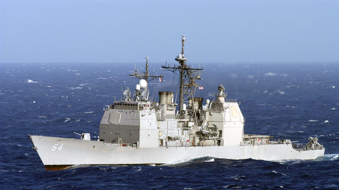 Crucero USS Gettsyburg (CG-64) de la clase Ticonderoga. (US Navy).jpg