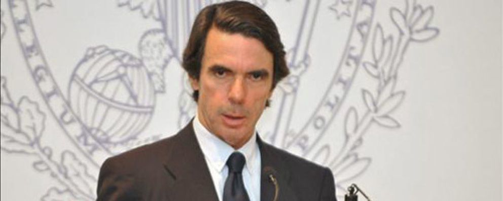 Foto: Aznar cree que España debería acometer nuevos recortes de presupuesto